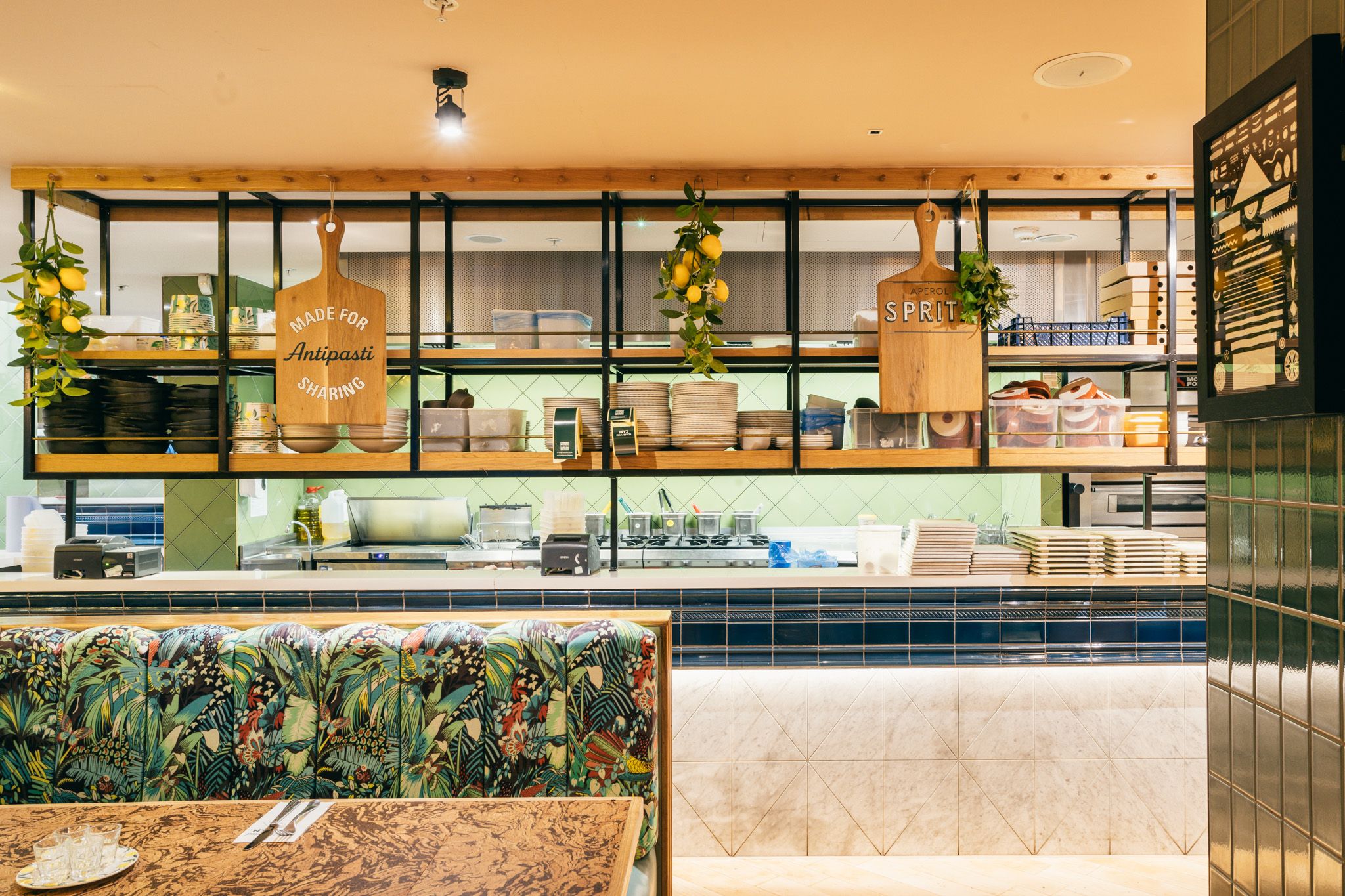 web__034-ask-italian-london-o2-2023 