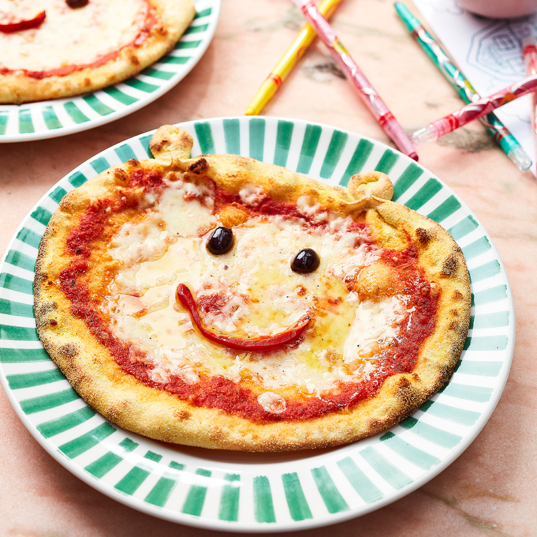 Kids happy face pizza 